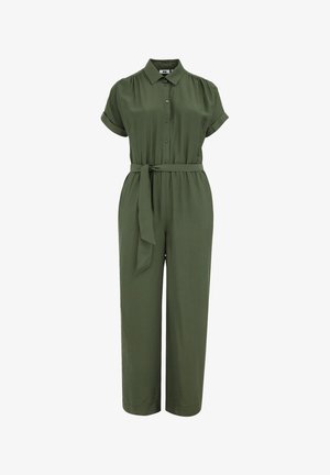 Salopetă verde măslinie cu mâneci scurte, fronițe cu nasturi, talie cu curea și pantaloni lărgi dintr-un material moale, texturat.