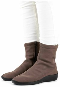 Arcopedico L8 - Bottines compensées - brown