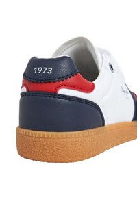 Pepe Jeans Sporta apavi - navy