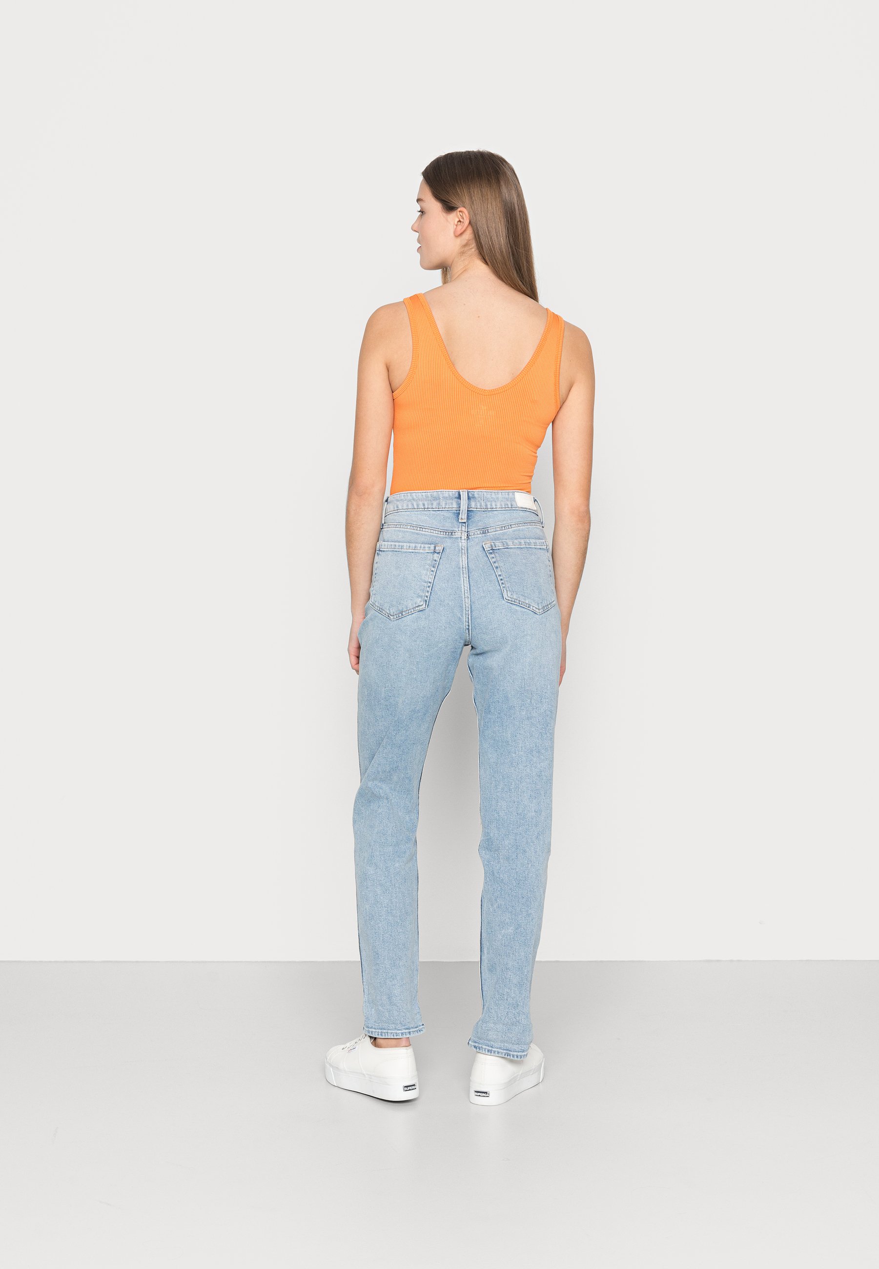 anti social social club moletom com capuz bt21