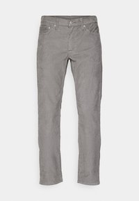 Pantalon droit en velours côtelé gris avec bouton à l'avant, fermeture éclair, passants de ceinture, poches avant et arrière, présenté à plat sur fond blanc.