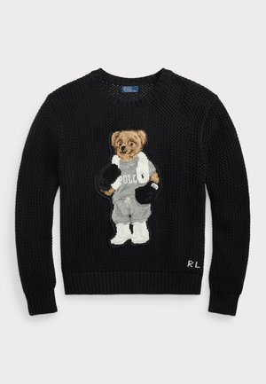 Schwarzer gestrickter Pullover mit einem Bären in einem grauen Outfit, der Fäustlinge und weiße Stiefel trägt. Enthält den Text "Polo" und ein gesticktes Detail "RL".