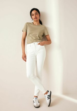 Next SUPER SOFT STANDARD - Testhezálló fazon - white