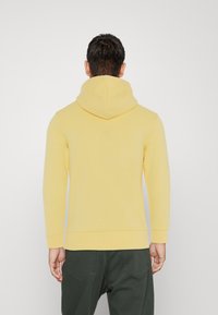 Lacoste Felpa con cappuccio - yellow