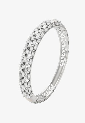 Silbernes Armreif mit drei Reihen rechteckiger klarer Edelsteine und filigranen Schnörkeln entlang des inneren Bandes.