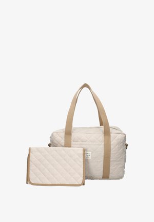 Borsa in tessuto beige trapuntato con manici beige e una piccola pochette coordinata. Presenta cuciture diagonali e una tracolla rimovibile.