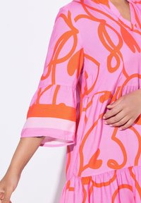 Angel of Style Vapaa-ajan mekko - hibiscus pink