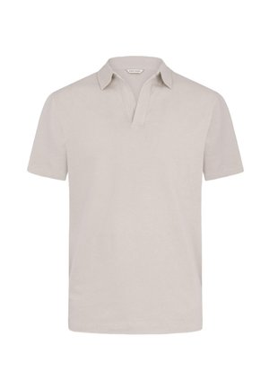 Polo a maniche corte color beige chiaro con colletto aperto senza bottoni, caratterizzata da una morbida texture del tessuto e una piccola etichetta del marchio all'interno del collo.