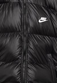 Nike Sportswear UNISEX - Zimná bunda - black/white