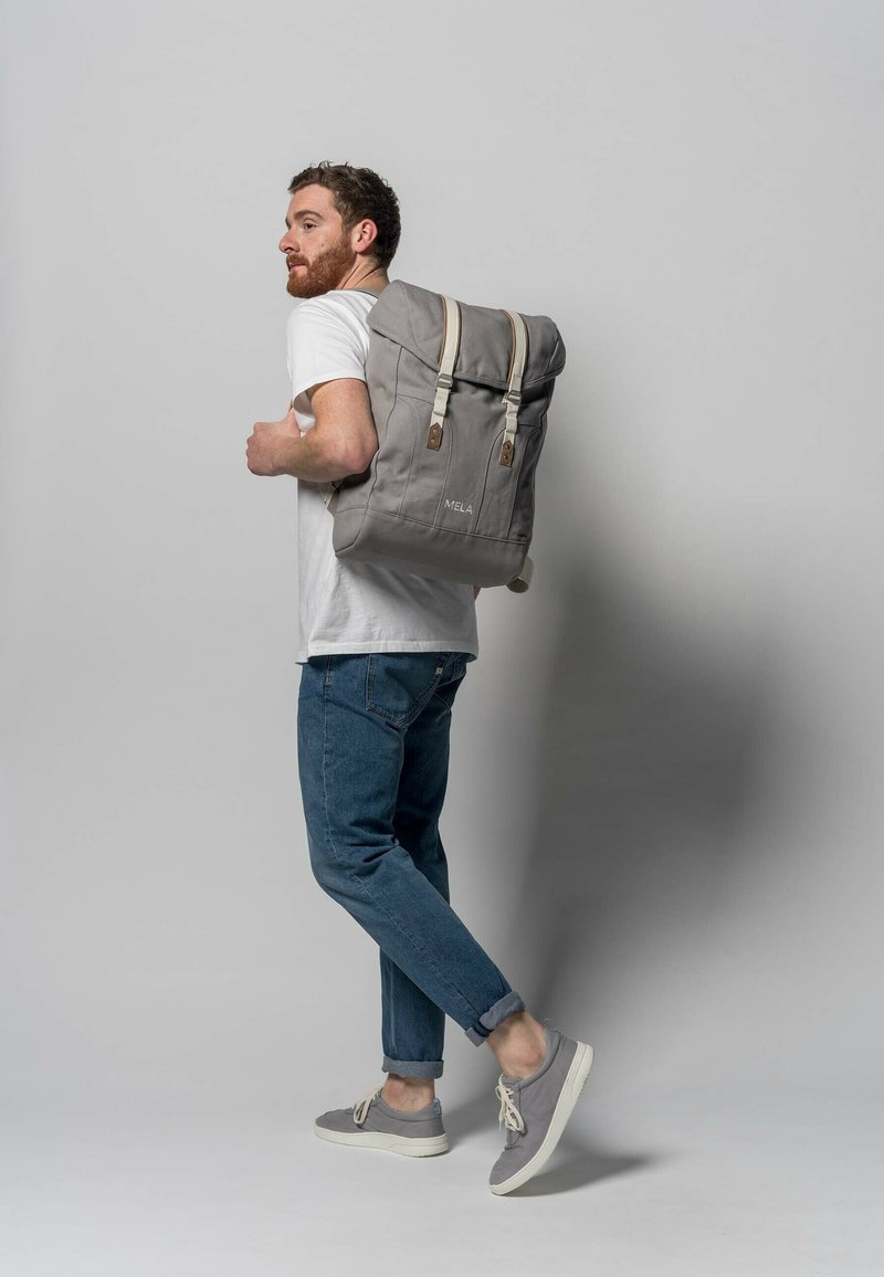 MELA MELA V - Tagesrucksack - grau