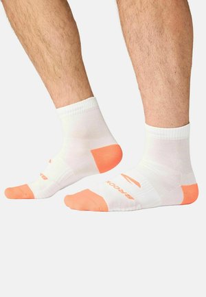 Brooks, GHOST LITE QUARTER 2-PACK UNISEX - Sportsokken - cyber peach white peach