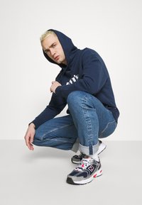 Levi's® RELAXED GRAPHIC - Felpa con cappuccio - blues