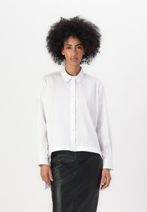 BETTY - Skjortebluse - white