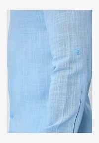 Non sélectionné, bleu