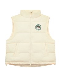 Piepildīta bezpiedurkņu veste gaiši krēmkrāsā ar augstu apkakli, priekšējo rāvējslēdzēju un logo nozīmi ar koka dizainu.