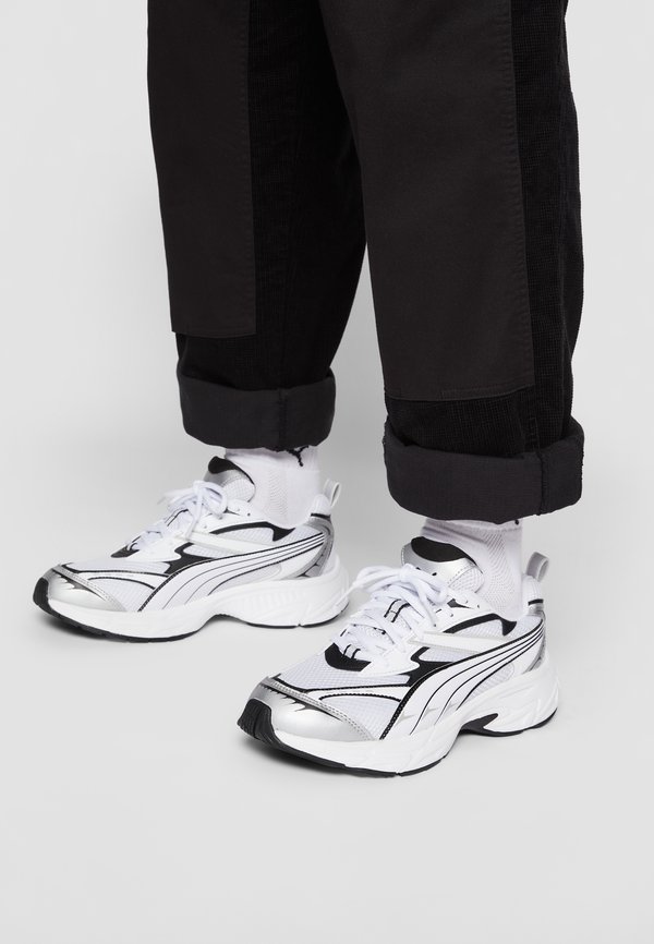 MORPHIC BASE UNISEX - Trainers