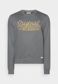 Kijelölve, iron gate