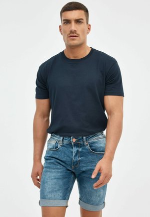 INSIDE, DESGASTADA - Shorts vaqueros - azul