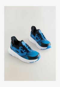 Geselecteerd, blue ombre