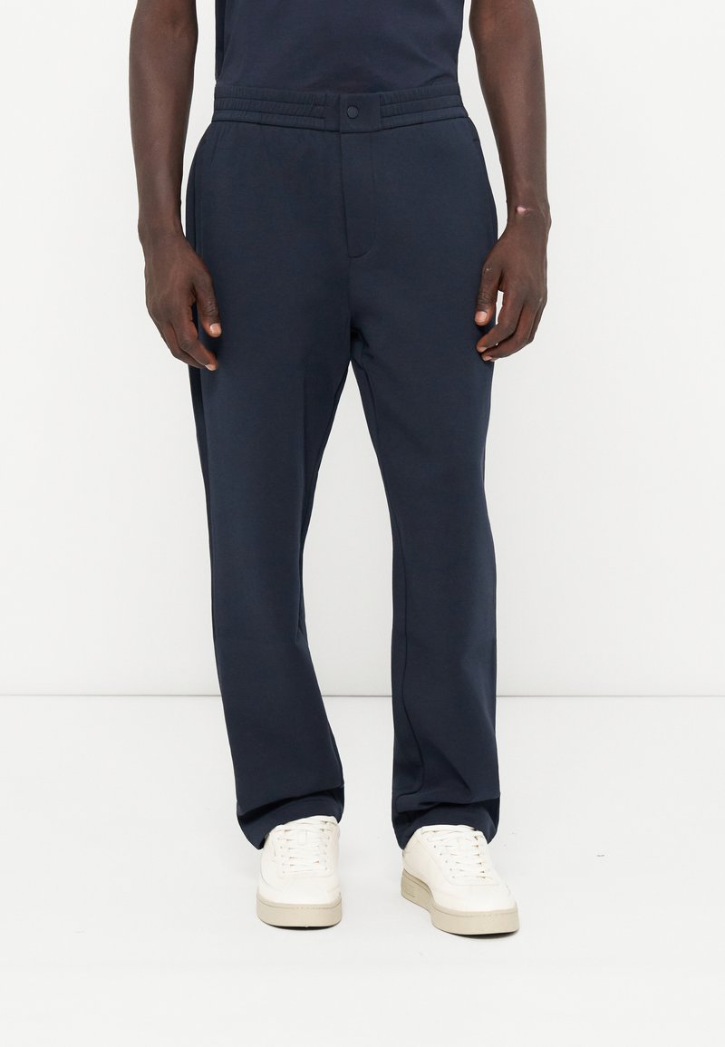 Pantalones deportivos
