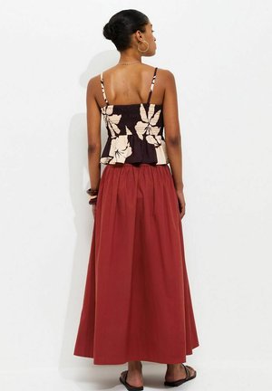 New Look, Pleated skirt - rust