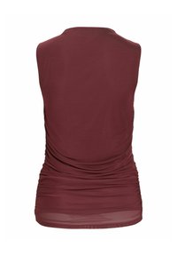 Haut ajusté sans manches, rouge foncé, avec un détail de tissu froncé sur les côtés, vu de dos sur un fond uni.