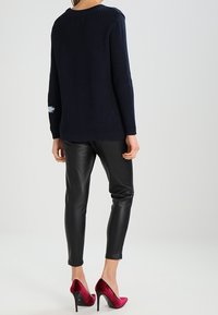 Cartoon Stickad tröja - dark blue