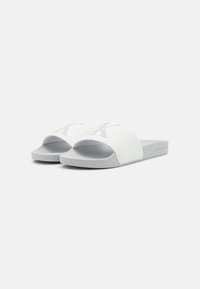 Calvin Klein Jeans SLIDE MONOGRAM  - Papuci - bright white/oyster mushroom