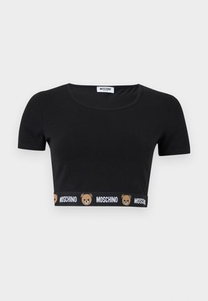 Zwart cropped top met korte mouwen, ronde halslijn en elastische zoom met herhaalde afbeelding van berengezichten en de tekst "MOSCHINO".