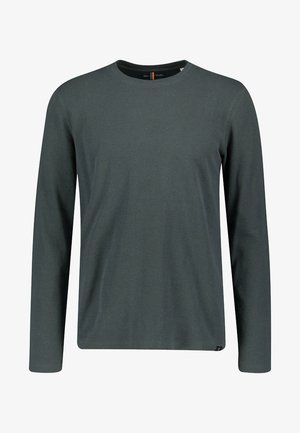 Dlouhý rukáv pánský svetr ve tmavě šedé barvě, s texturovaným materiálem a rovného střihu. Obsahuje malou logo aplikaci blízko lemu.
