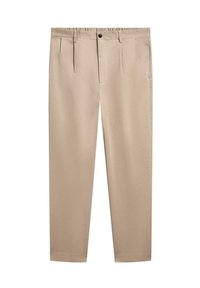 Pantaloni beige in cotone con taglio dritto. Presentano pieghe frontali, passanti per cintura e una chiusura con bottone. Texture liscia, senza motivi visibili.