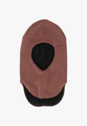 Brun strikket balaklava med en rund form, der har et åbent ansigtsområde, sort indre foring og elastisk kant for en tætsiddende pasform.