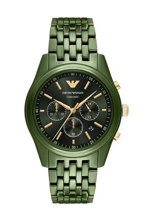 Orologio in ceramica verde con finitura opaca, dettagli dorati, tre sottosfere e bracciale a maglie. Cassa nera con numeri arabi e visualizzazione della data.