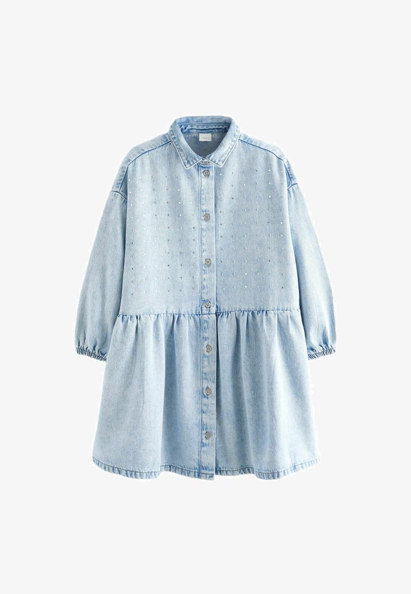 Vaaleansininen farkkumekko napitettavalla etupuolella, puffihihat ja kerroksellinen helma. Rintakehässä on koristeellisia, pieniä metallisia yksityiskohtia.