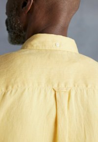 Next SIGNATURE LONG SLEEVE COLLAR - Pluus - yellow