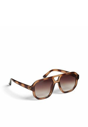 Tortoiseshell aviator-style sunglasses with a double bridge and gradient brown lenses on a white background.