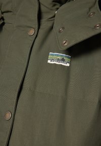 Patagonia DOWNDRIFT - Jakna ispunjena paperjem - pine needle green