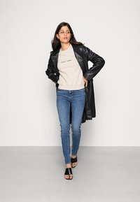 Samsøe Samsøe BARLETTA CREW NECK  - Camisola - oatmeal