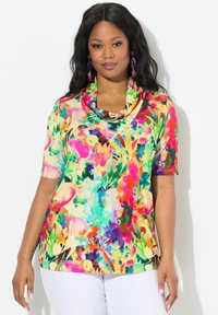 Barevný top s kapucí zdobený květinovým vzorem v jasných odstínech růžové, zelené a žluté, vyrobený z měkké, lehké tkaniny. Krátké rukávy.