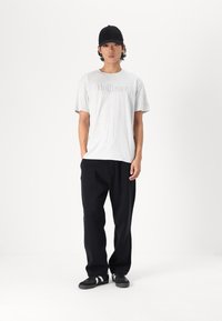 Hollister Co. LOGO JOGGER - Treniņtērpa apakšdaļas - black beauty