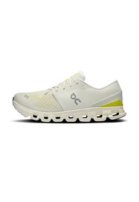 On CLOUD X Sneaker low ivory lime/weiß Zalando