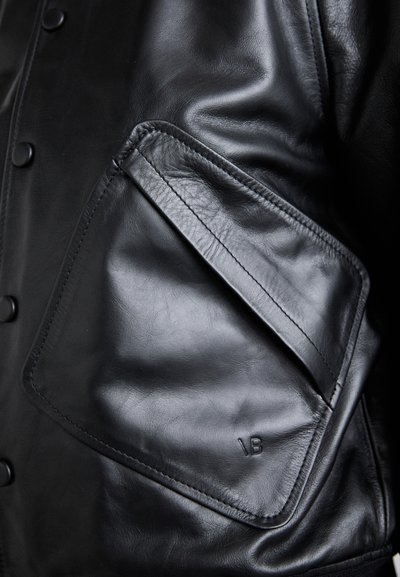 Victoria Beckham VARSITY JACKET - Veste en cuir - black