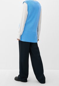 s.Oliver BLACK LABEL Stickad tröja - blue