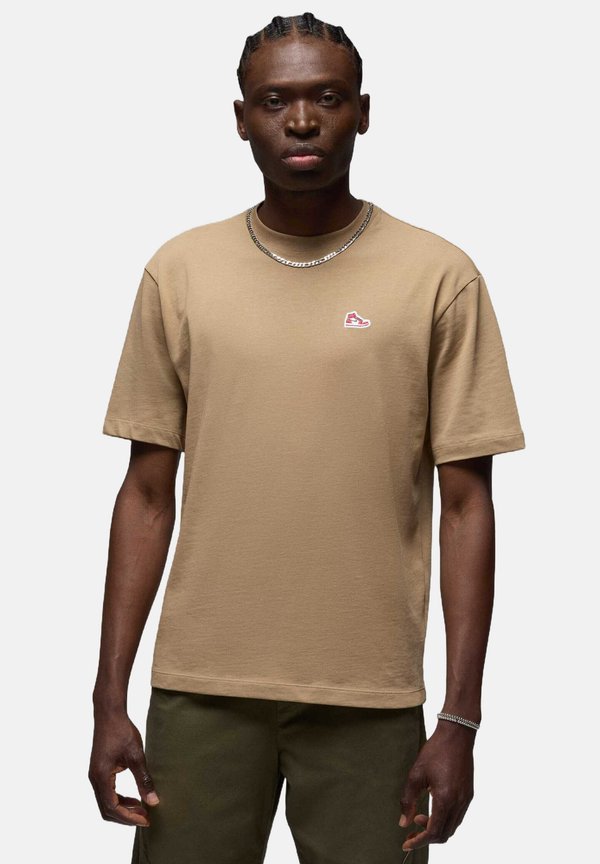 M J BRND BR SNKR PCH SS CRW - T-Shirt print