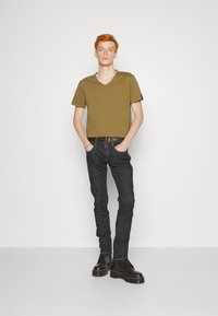 Replay Tricou basic - army green