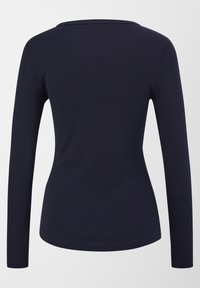 Marineblauwe longsleeve top met een ronde halslijn, aansluitend ontwerp en een gladde textuur. Eenvoudig zonder patronen of accenten.