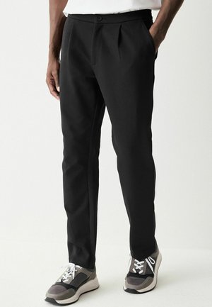 Next REGULAR FIT-JOGGERS - Chinos - black