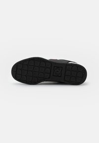 DC Shoes CENTRAL - Sapatilhas - black/grey/red