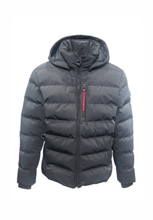 Schwarze Daunenjacke mit Kapuze, ausgestattet mit einem Frontreißverschluss und einer kontrastierenden roten Reißverschlusstasche auf der Brust. Glattes Nylonmaterial mit gestepptem Muster.