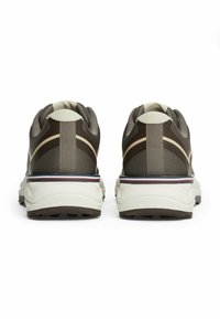 Tommy Hilfiger RUNNER - Sneakers basse - shady stone
